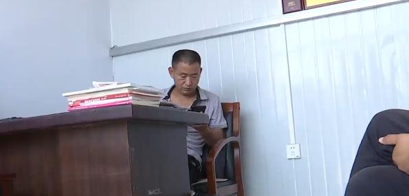DƬ